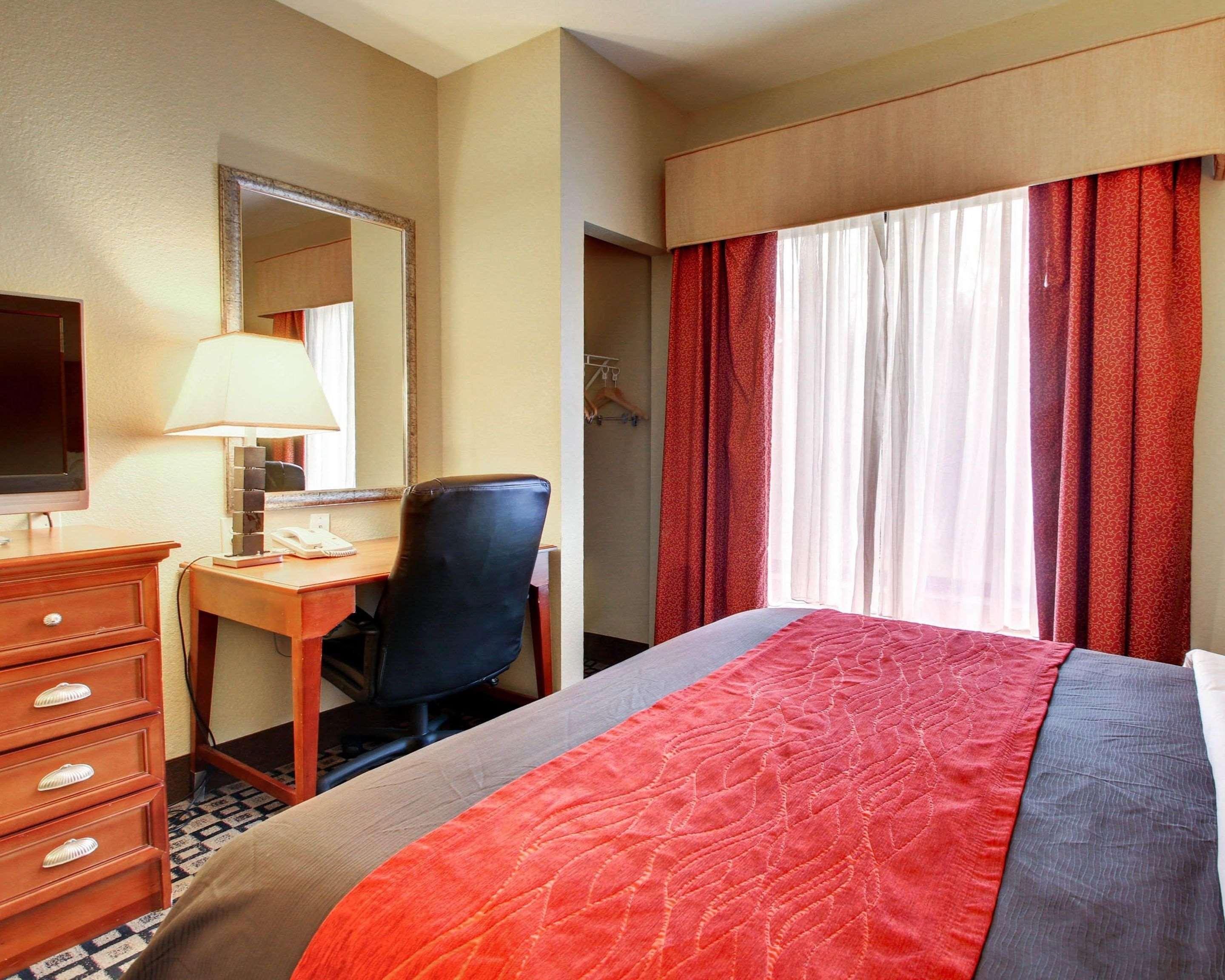 Comfort Inn & Suites Clinton Ngoại thất bức ảnh