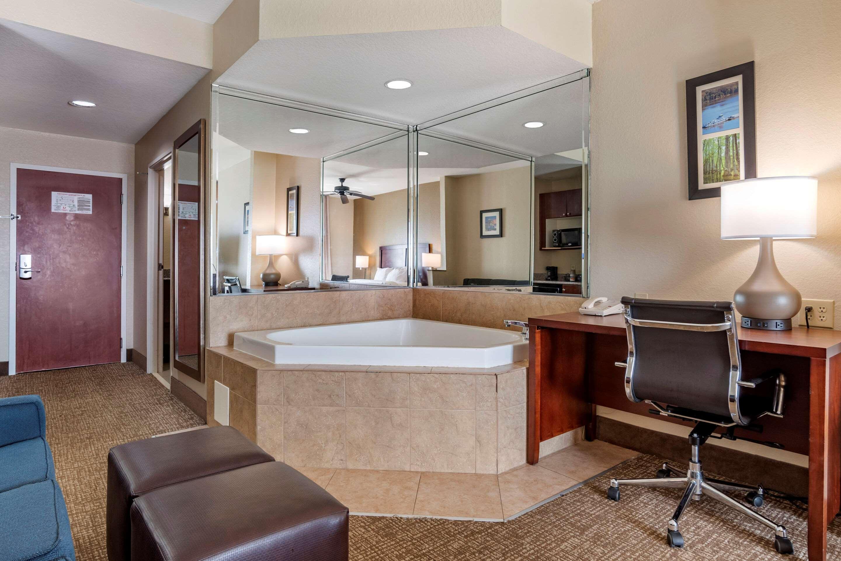 Comfort Inn & Suites Clinton Ngoại thất bức ảnh