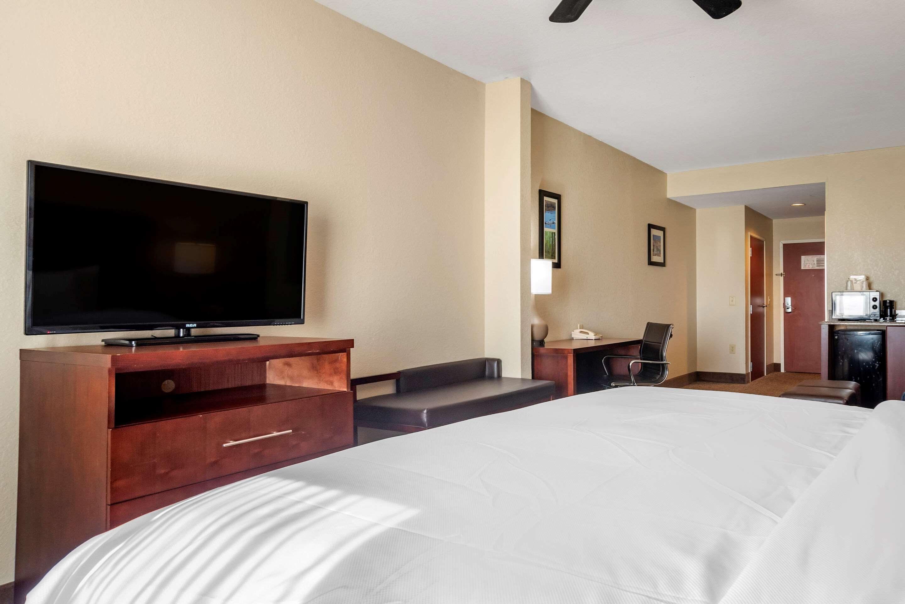 Comfort Inn & Suites Clinton Ngoại thất bức ảnh