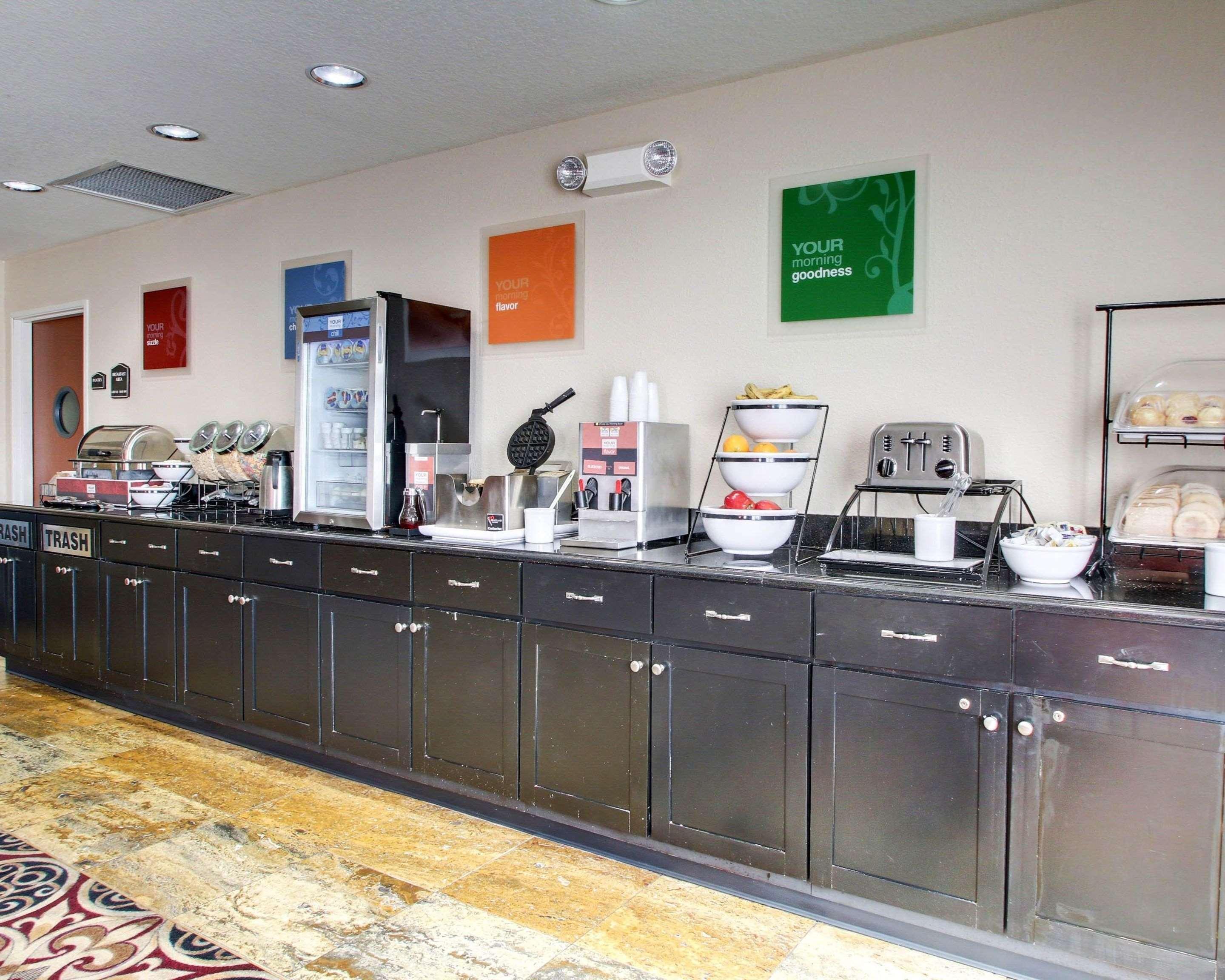 Comfort Inn & Suites Clinton Ngoại thất bức ảnh