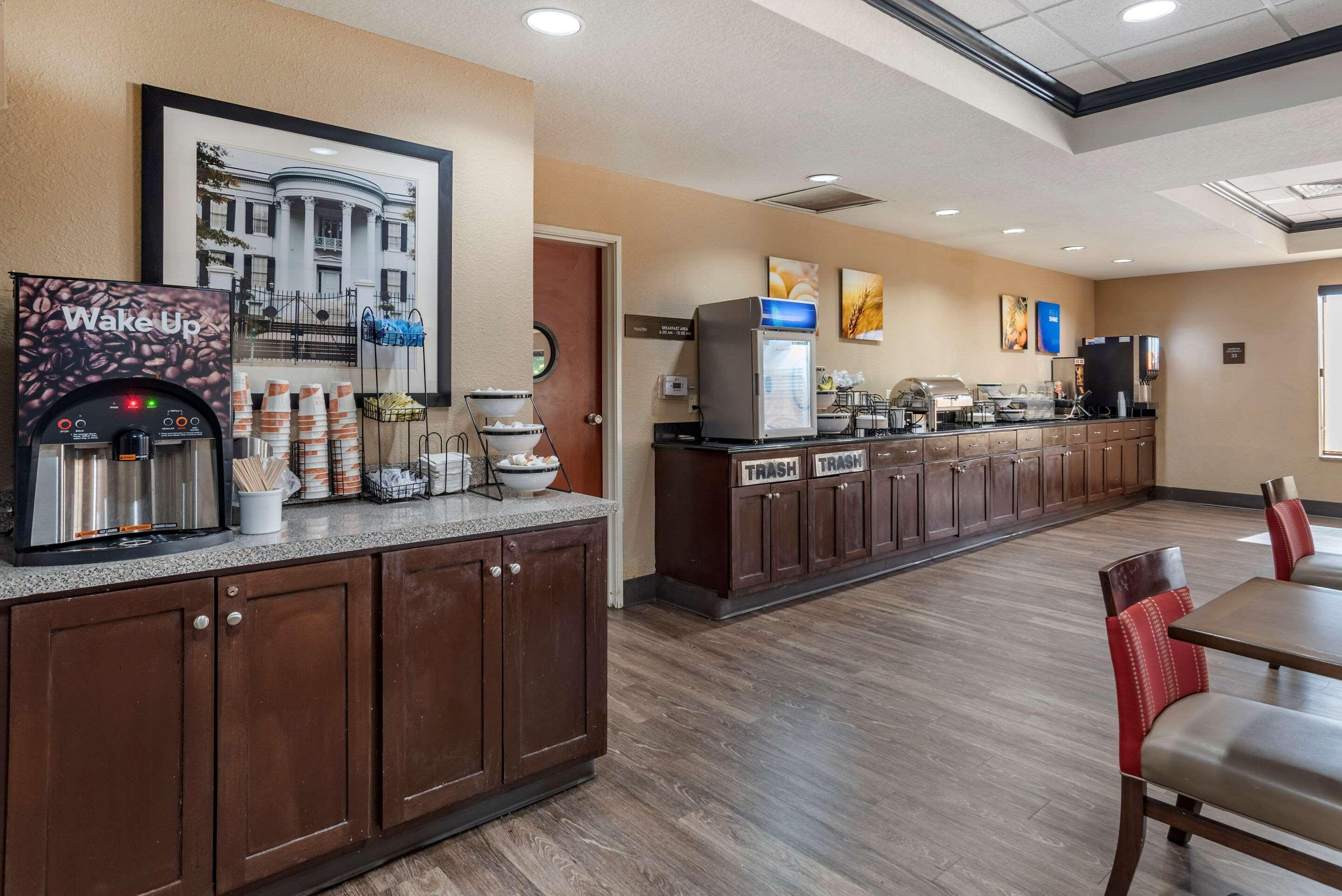 Comfort Inn & Suites Clinton Ngoại thất bức ảnh